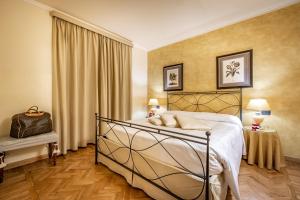 Apartment with 2 bedrooms and view of the Dome of the Cathedral (2 Adults) room in Palazzo Gamba Luxury Apartments