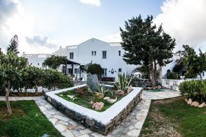 Villa Roussa Suites Syros Greece