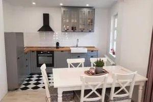 GUESTHOUSE MARIA / КЪЩА ЗА ГОСТИ МАРИЯ / GÄSTEHAUS MARIA - Sopot