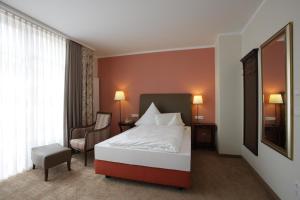 4 star Отель Hotel Gödecke Зарштедт Германия