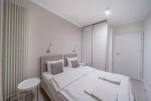 Bright And Cozy ApartmentMennica Residense223