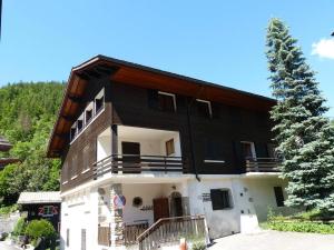 Appartements Appartement La Clusaz, 3 pieces, 6 personnes - FR-1-304-6 : Appartement (6 Adultes)