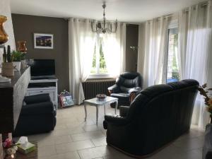 Maisons de vacances Gite Dhuizon, 4 pieces, 6 personnes - FR-1-491-204 : photos des chambres