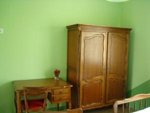 Maisons de vacances Gite Dhuizon, 4 pieces, 6 personnes - FR-1-491-204 : photos des chambres