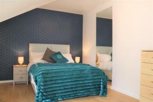 3 bedroom City Centre Apartment in Lauriston Place