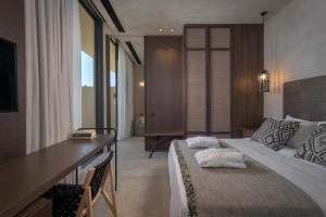 Adults-Only Suite Sea View with Private Pool