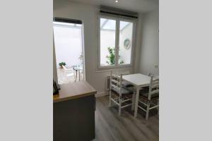 Appartements Exceptionnel : hypercentre Biarritz T2 avec patio : photos des chambres