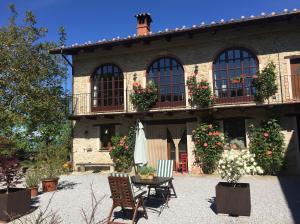 Apartment mit Balkon
