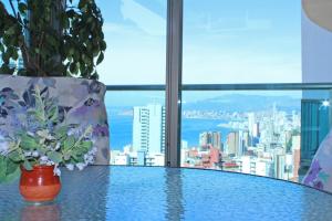 Skyline 12 2-bedroom apartment in Torre Lúgano