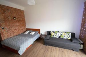 Balcony 4 bedroom apartment by Book-Rijeka