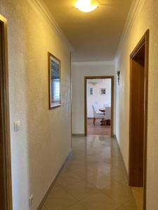 Nautical Sunset Apartment - free parking