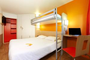 Hotels Premiere Classe Valenciennes Ouest Petite Foret : photos des chambres
