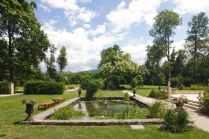 Hotels Chateau De Germigney : photos des chambres