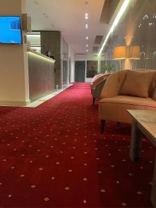 Mandreen Serviced Apartments