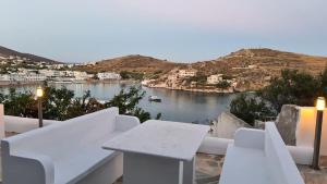 Villa 9 Muses Syros Greece