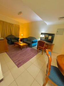 Two-Bedroom Apartment room in Deebaj Al Nakheel Hotel Apartments