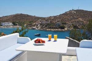 Villa 9 Muses Syros Greece