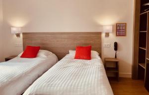 Hotels Hotel Courbet : photos des chambres