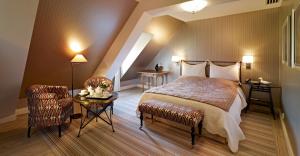 Hotels Chateau De Germigney : photos des chambres