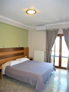 One-Bedroom Apartment room in Sandra's Studios