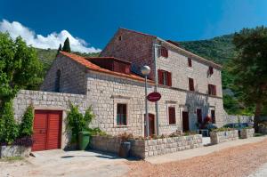 Rooms at Castle from XVI century Zamagna, Mali Zaton bay