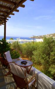 Studios Manos Flora Myconos Greece