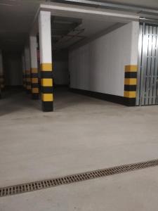 Apartament ul Mlynowa i parking podziemny