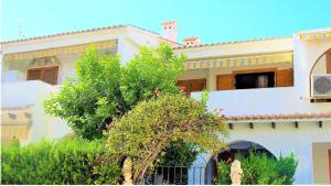 Cosy Bungalow Near Beach