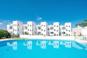 Apartamento T1 Carvoeiro cpiscina e a 300m Praia