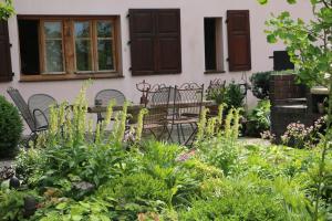 Pszczelarnia Dom Pracy Twórczej