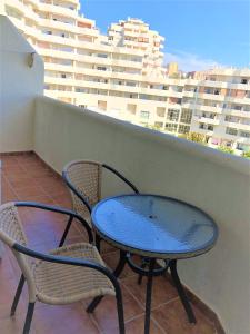 Precioso apartamento frente al mar Benalbeach
