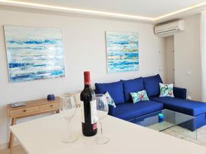 FANTASTIC APARTMENT B IN FRONT OF THE SEA & MARINA