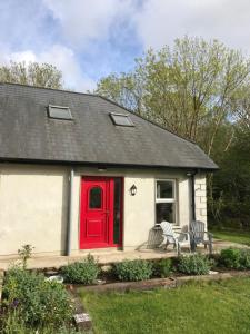 Lakeside Lookout Bantry