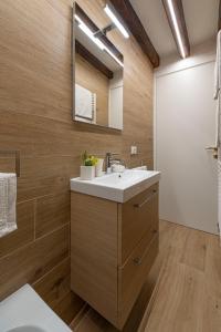 NINA VENICE APARTMENT