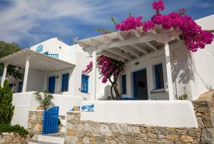 Meltemi Folegandros Greece