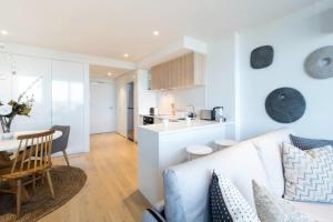 Complete Host STK Apartments