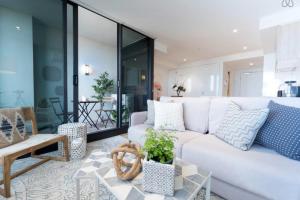 Complete Host STK Apartments