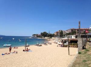 Ajaccio magnifique T2 neuf 40m2 avec balcon au Trottel 4 couchages wifi Clim parking plage à pieds 100m - On-site nightclub and DJ, Ajaccio