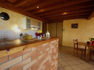 Maisons de vacances Gite Saint-Heand, 3 pieces, 4 personnes - FR-1-496-130 : photos des chambres