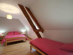 Maisons de vacances Gite Mauves-sur-Huisne, 6 pieces, 12 personnes - FR-1-497-109 : photos des chambres