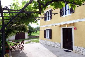 Guesthouse Emilia 