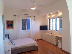 Villa in Ayia Napa with a pool!