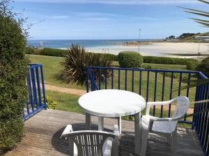 Appartements Les Terrasses de la plage de Trestel : Studio avec Terrasse