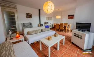 LA ISLETA II - Los Escullos