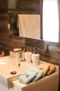 Arte Luxury Pool Apartmets