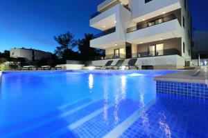 Villa Ankora 1 with heated pool