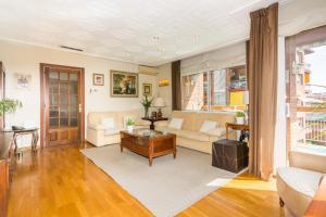 HomeHolidaysRentals Amaral