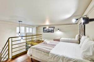 Appartements 09 - Stylish Duplex Champs-Elysees : photos des chambres