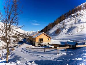 B&B / Chambres d'hotes La Ferme des Etroits : photos des chambres