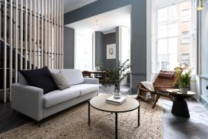 29 Queen Street Aparthotel